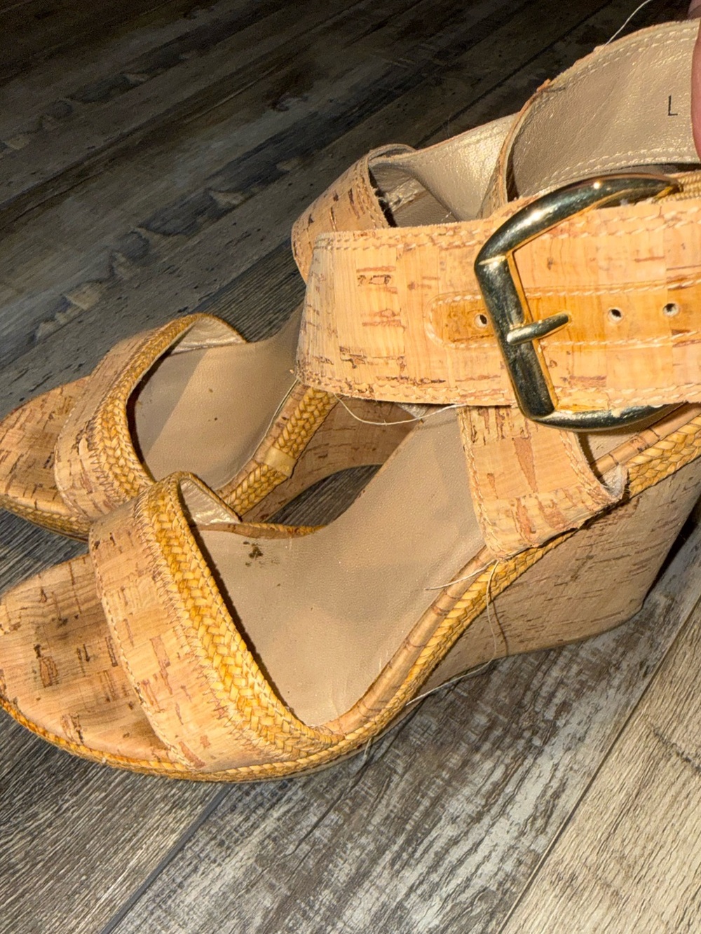 Stuart Weitzman Size 8 Pre~Owned - Picture 2 of 6